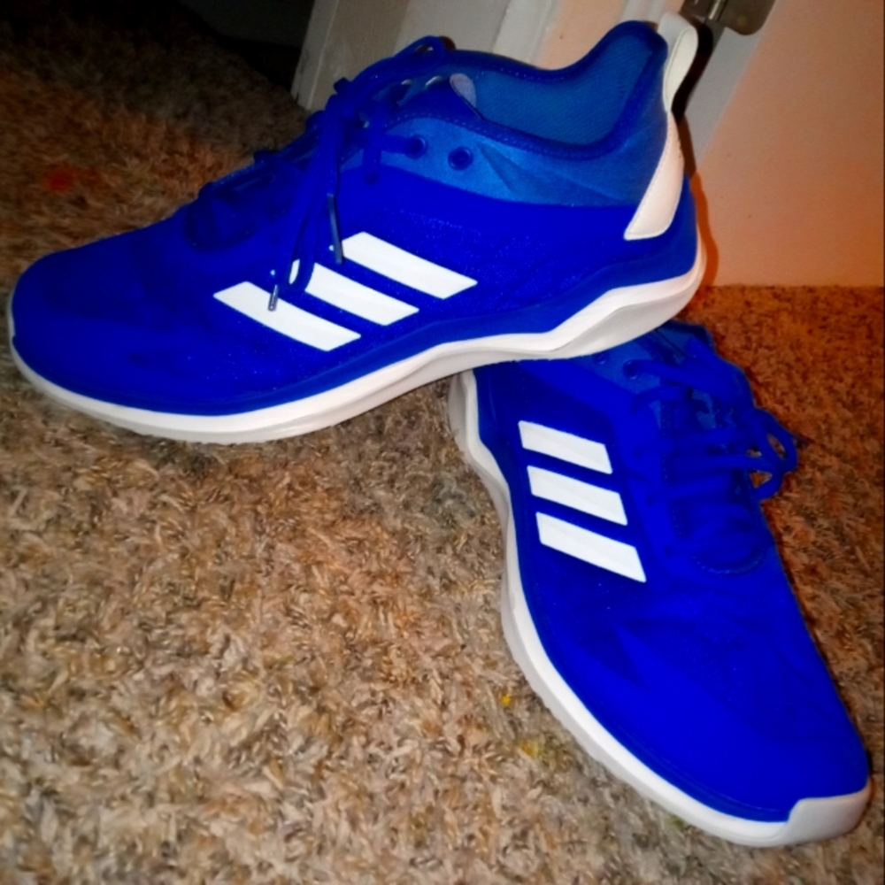 Men's Adidas Athletic shoe